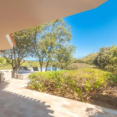 Luxury Sea View & Private Pool - 8 Guests