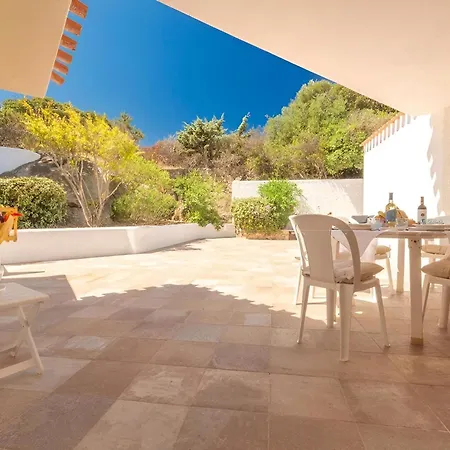 Luxury Sea View & Private Pool - 8 Guests